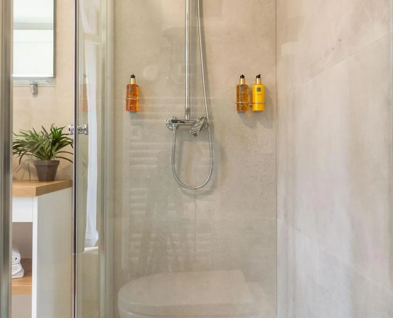 2M Exclusive Rooms Zára Apartman