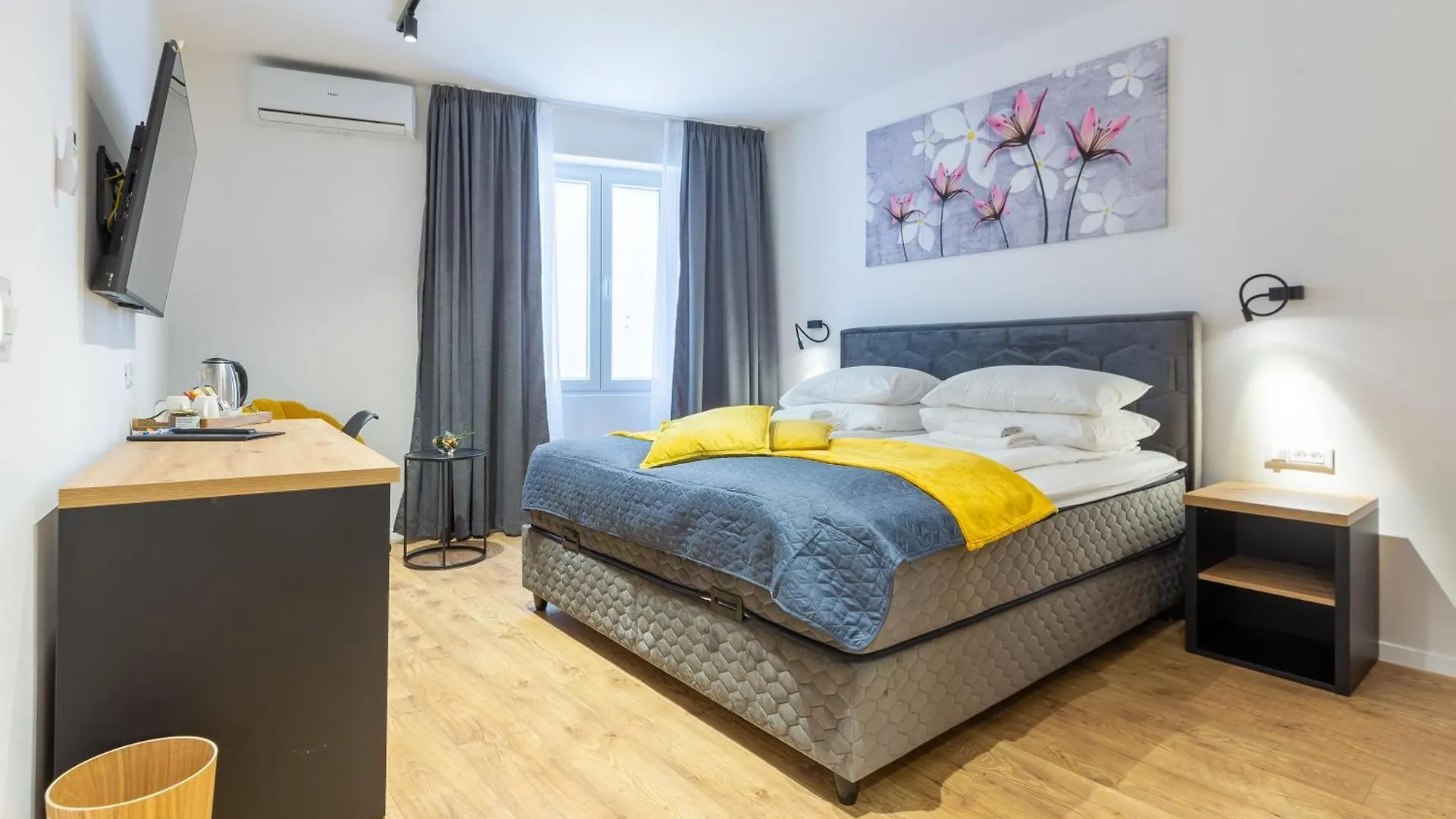 2M Exclusive Rooms Zára